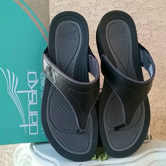 Dansko Shoes - Dansko sandles